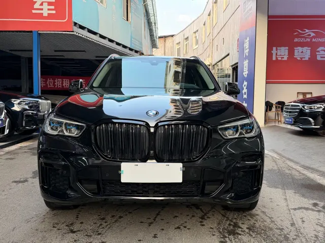 BMW X5 — Фото автомобиля 2