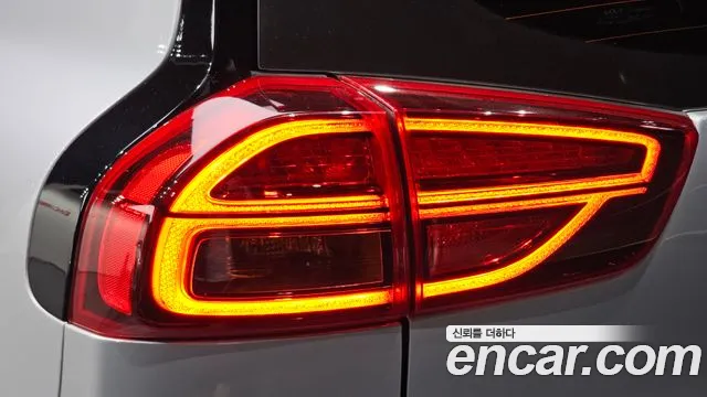 Kia Niro — Фото автомобиля 7