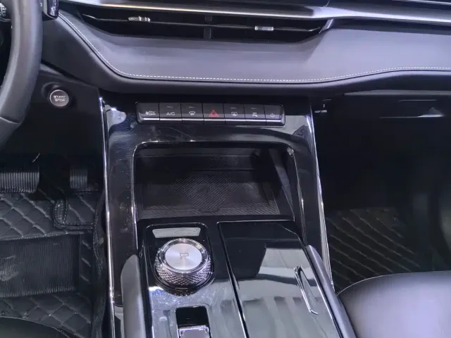 Haval H6 — Фото автомобиля 9