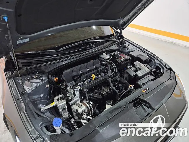 Hyundai Avante CN7 — Фото автомобиля 6