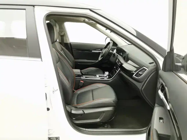Kia Seltos — Фото автомобиля 23