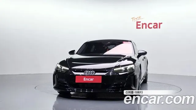 Audi e-tron GT — Фото автомобиля 3