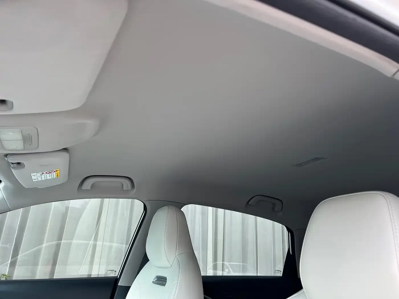 Geely Galaxy Starry Wish 2025 UP 410km Explorer Edition — Фото автомобиля 13