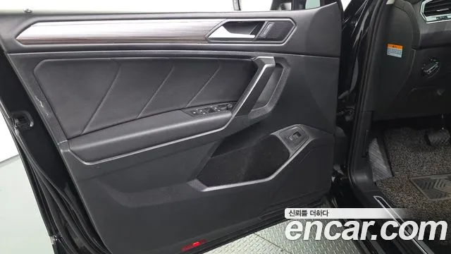 Volkswagen Tiguan — Фото автомобиля 7