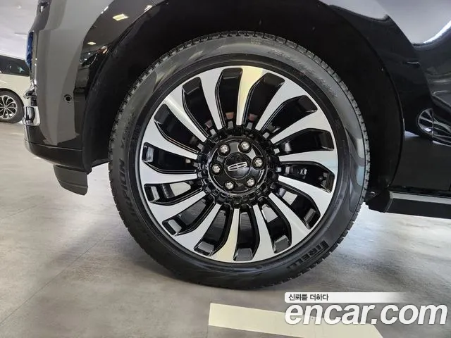Lincoln Navigator — Фото автомобиля 5