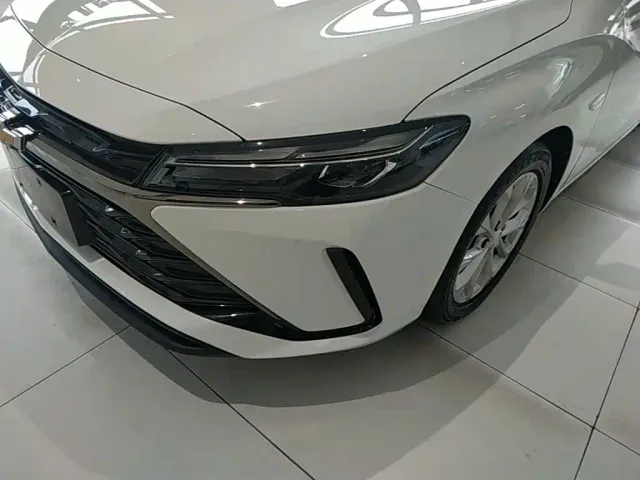 Chevrolet Monza — Фото автомобиля 23