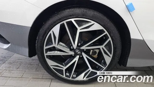 Hyundai Ioniq6 — Фото автомобиля 5