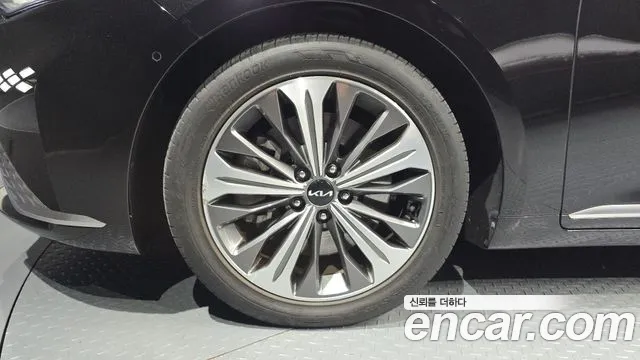 Kia K8 — Фото автомобиля 5