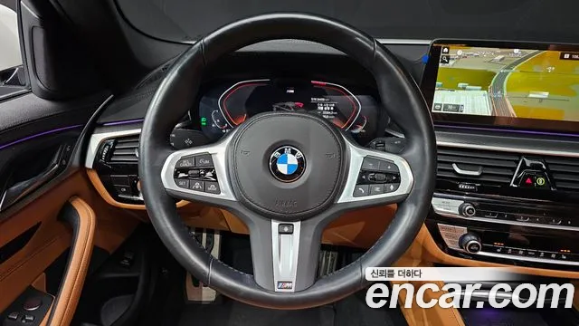 BMW 5-Series — Фото автомобиля 13