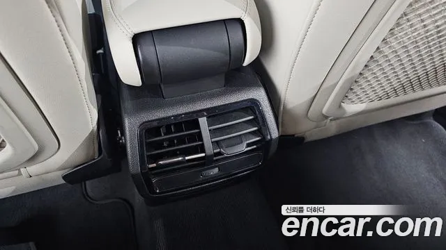 Audi Q3 35 TDI Premium — Фото автомобиля 28