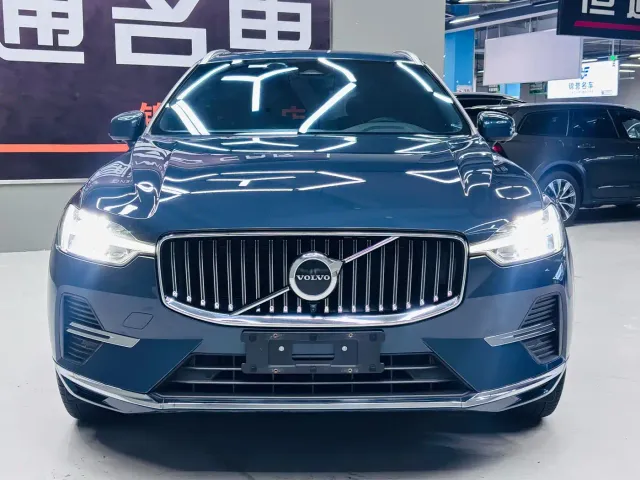 Volvo XC60 — Фото автомобиля 7