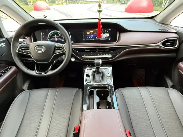 GAC Trumpchi M6 — Фото автомобиля 9