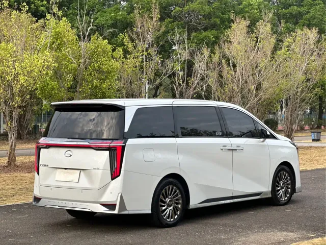 GAC Trumpchi M8 — Фото автомобиля 7
