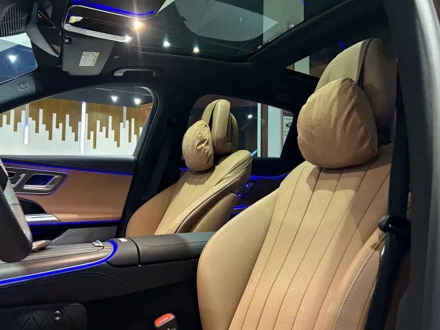 Mercedes-Benz E-Class — Фото автомобиля 11