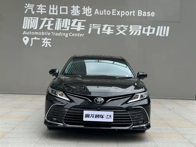 Toyota Camry — Фото автомобиля 2