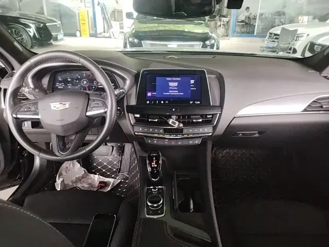 Cadillac CT5 — Фото автомобиля 9