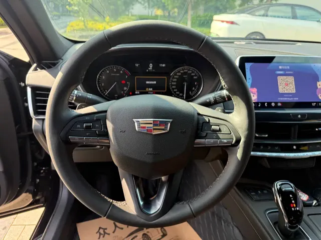 Cadillac CT5 — Фото автомобиля 24