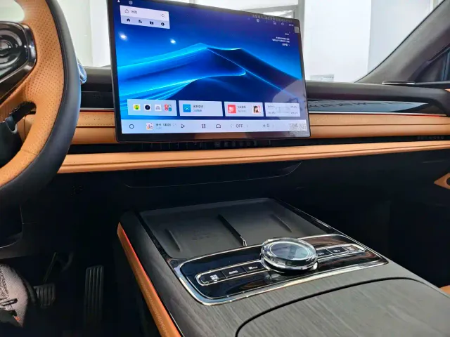 Geely Galaxy Xingyao 8 — Фото автомобиля 14