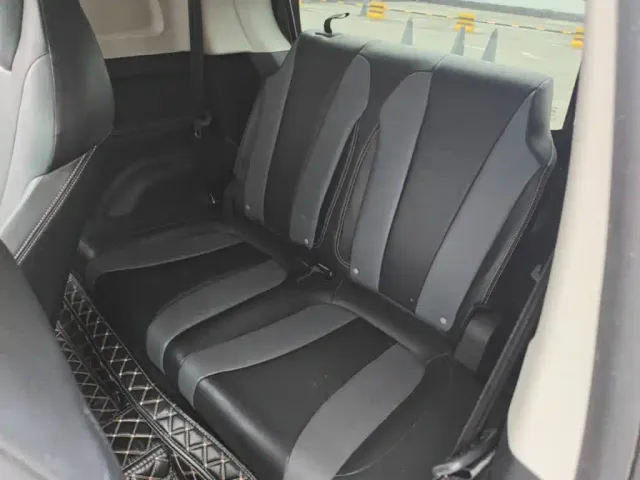 Roewe Clever — Фото автомобиля 16