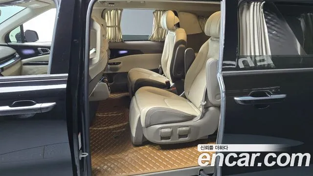 Kia Canival Carnival 4 поколение Бензин 7 мест Hi-Limousine — Фото автомобиля 25