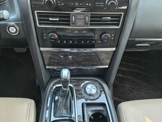 Nissan Patrol — Фото автомобиля 9