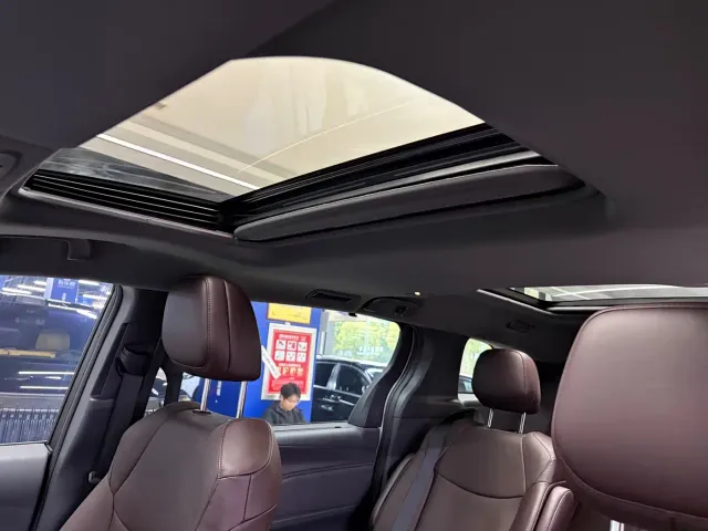 Toyota Granvia — Фото автомобиля 11