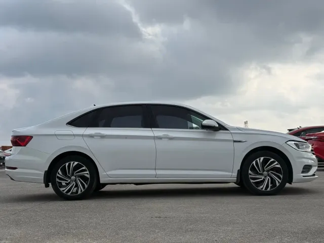 Volkswagen Sagitar — Фото автомобиля 4
