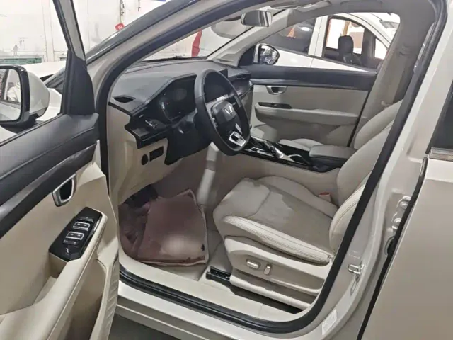 Wuling Asta — Фото автомобиля 15