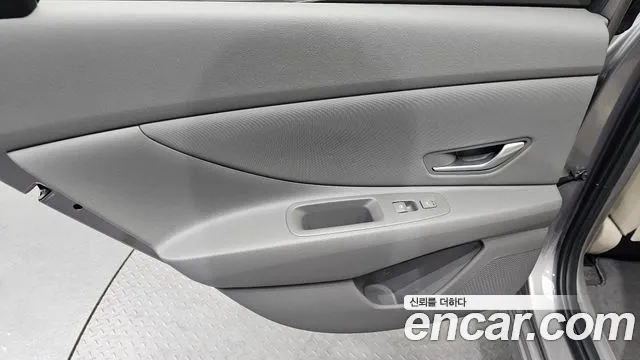 Hyundai AVANTE Inspiration — Фото автомобиля 25