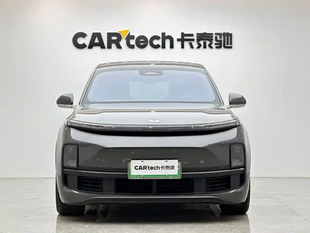 Li Auto L8 — Фото автомобиля 7