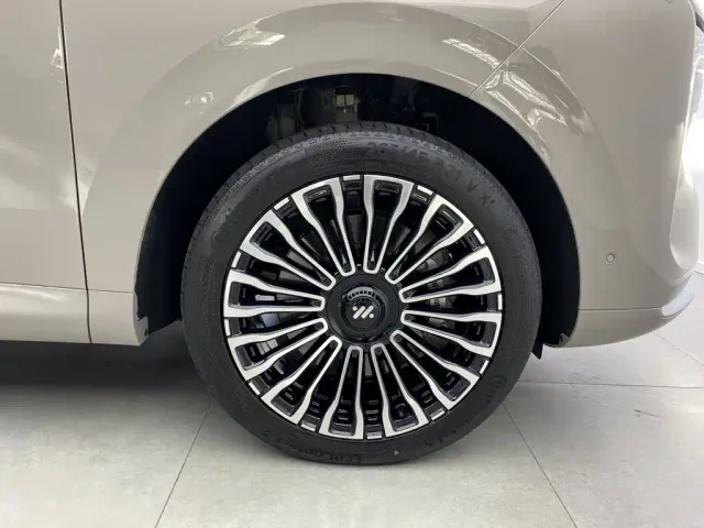 IM Motors LS8 — Фото автомобиля 8