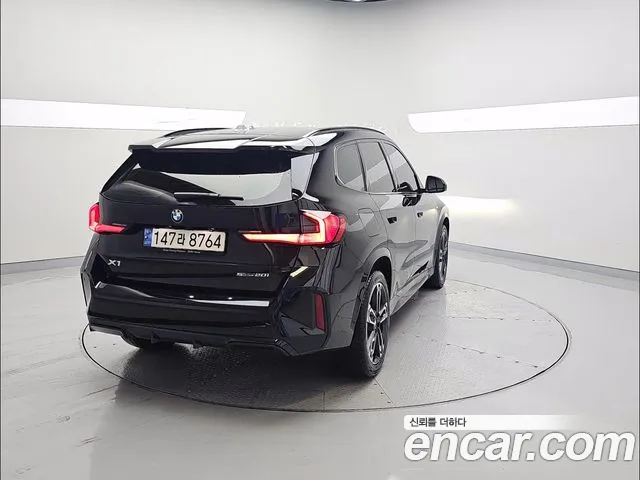 BMW X1 U11 — Фото автомобиля 2