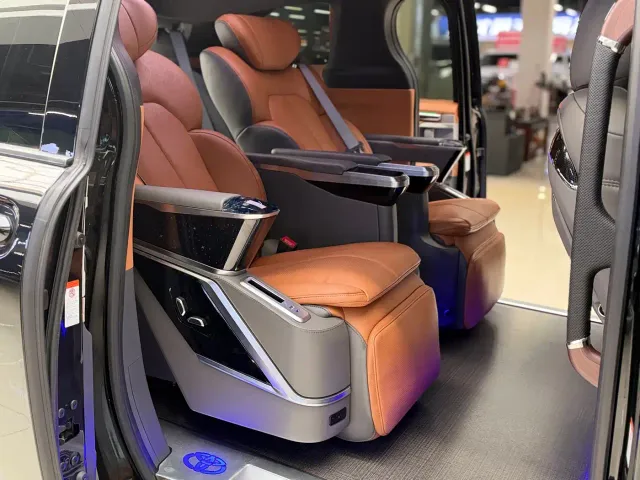Toyota Granvia — Фото автомобиля 6