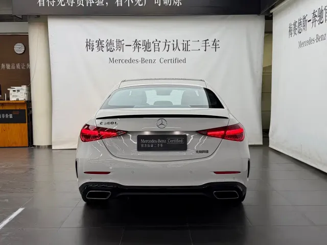 Mercedes-Benz C-Class — Фото автомобиля 3