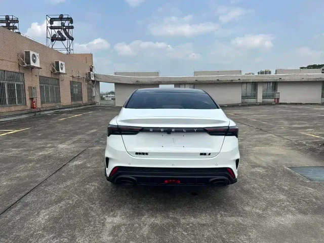 Geely Binrui — Фото автомобиля 8