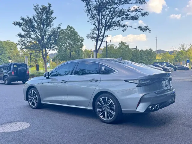 Chery Arrizo 8 — Фото автомобиля 7