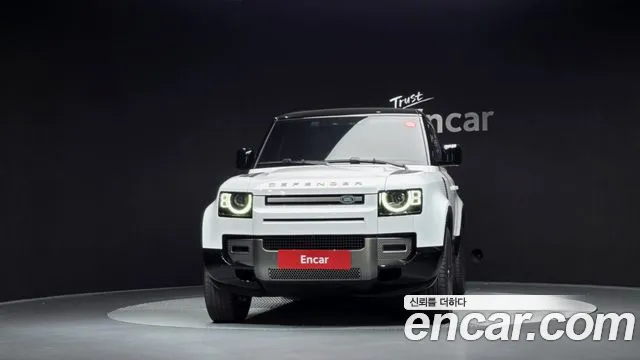Land Rover Defender — Фото автомобиля 3