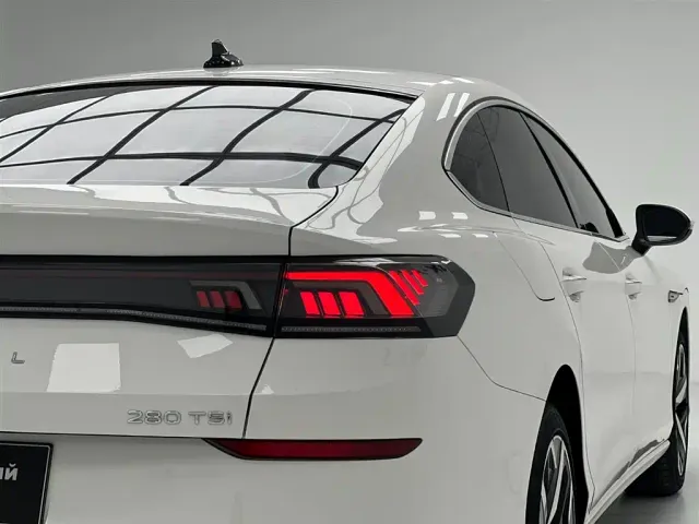 Volkswagen Lamando — Фото автомобиля 12