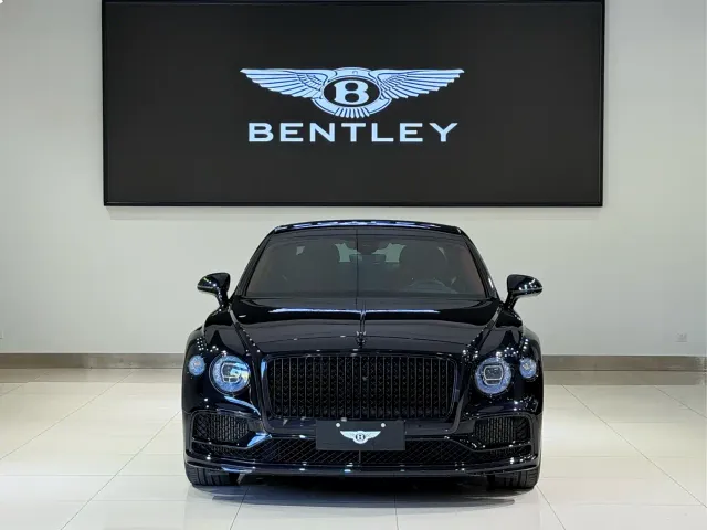 Bentley Flying Spur — Фото автомобиля 2