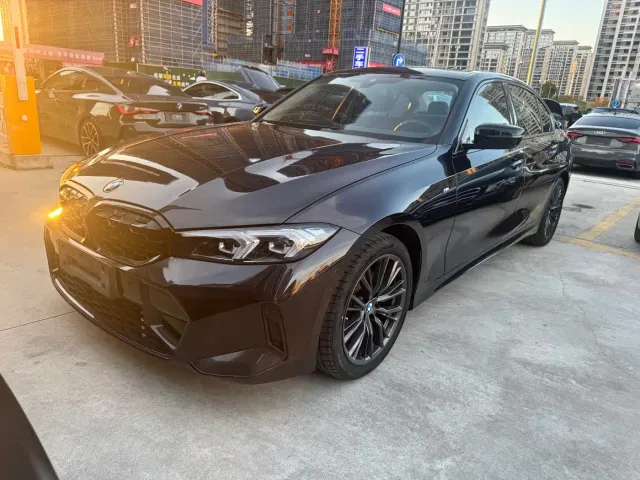 Фотография автомобиля — BMW 3 Series