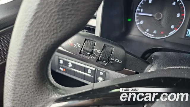 KG_Mobility_Ssangyong Rexton Новый Rexton Sport Дизель 2.2 4WD — Фото автомобиля 8