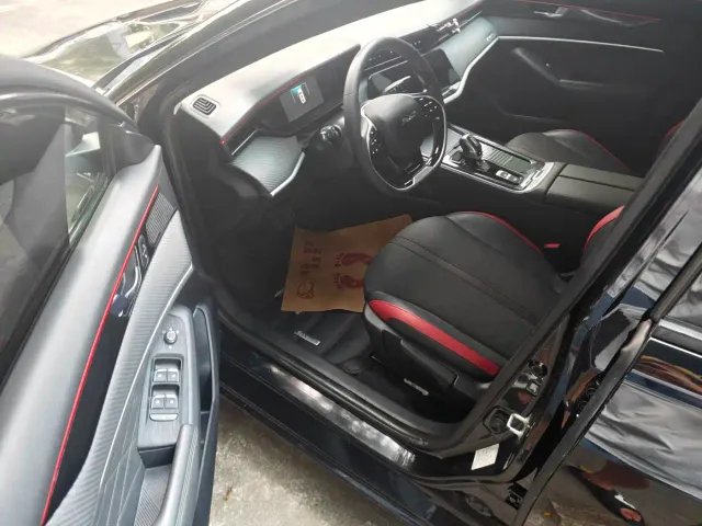 Dongfeng Yixuan MAX — Фото автомобиля 4