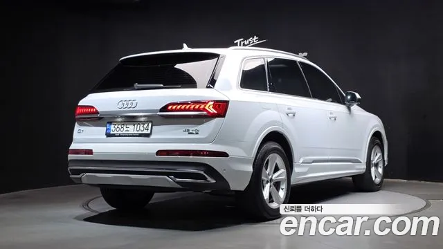 Audi Q7 4M — Фото автомобиля 2