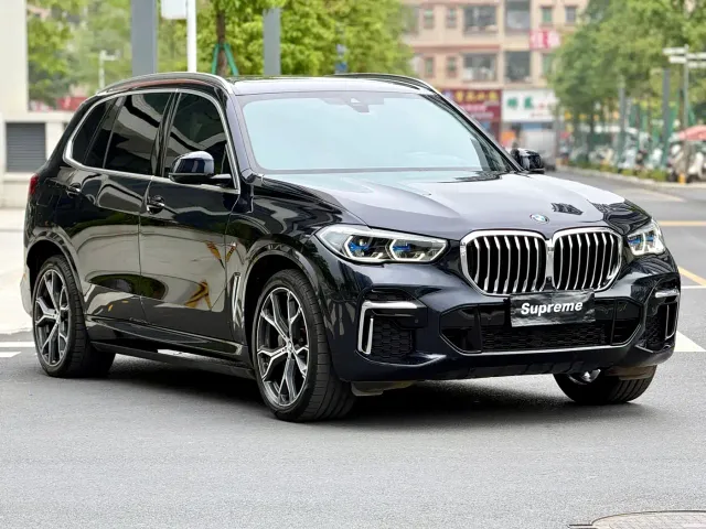 BMW X5 — Фото автомобиля 3