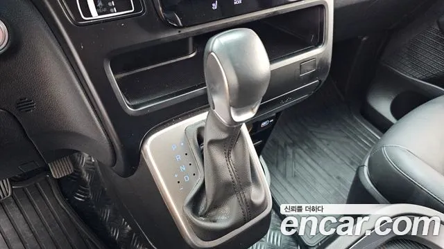 Hyundai Staria Staria Карго 5 мест — Фото автомобиля 8