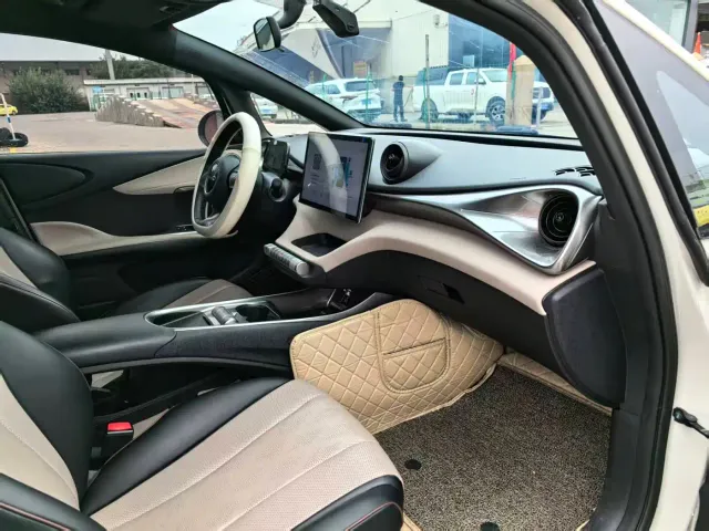 BYD Dolphin — Фото автомобиля 9