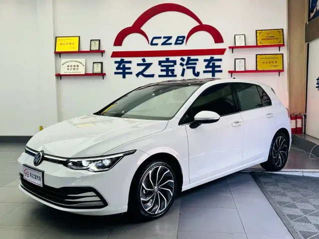 Фотография автомобиля — Volkswagen Golf