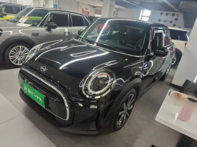 Фотография автомобиля — MINI Hatch
