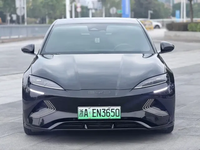 BYD Seal — Фото автомобиля 2