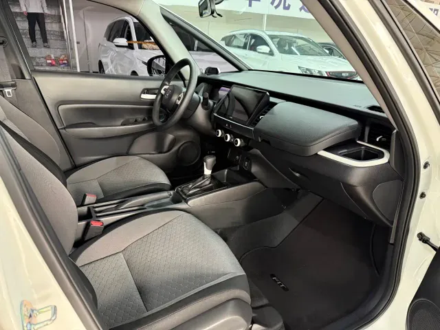 Honda Fit — Фото автомобиля 6